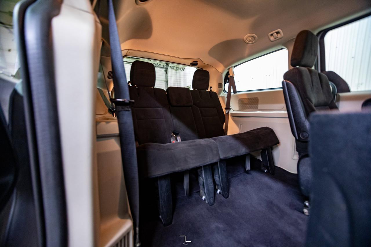 2015 Dodge Grand Caravan SXT Stow N' Go Red Deer AB