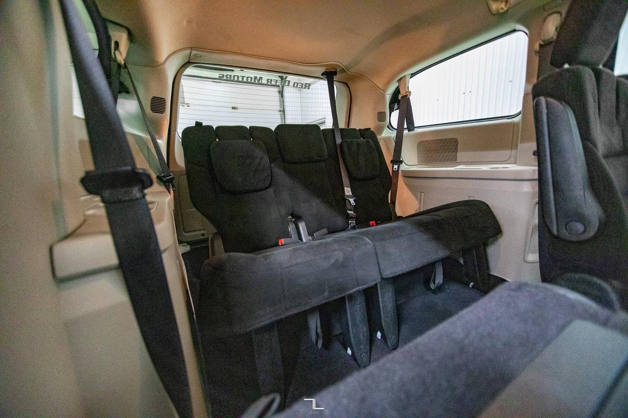 2015 Dodge Grand Caravan SXT Stow N' Go Red Deer AB