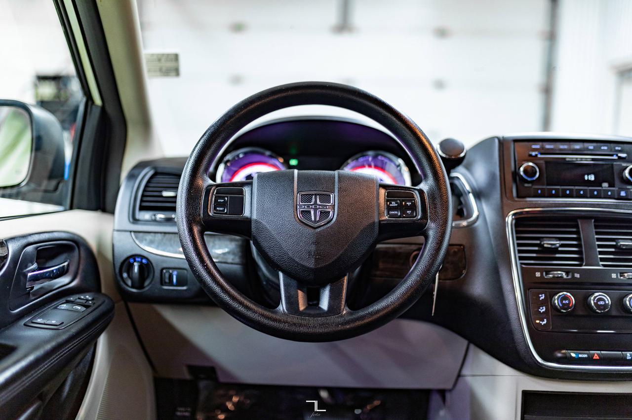 2015 Dodge Grand Caravan SXT Stow N&apos; Go Red Deer AB