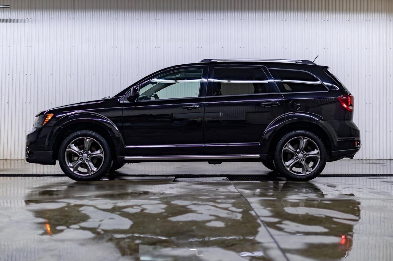 2015 Dodge Journey Crossroad Leather Roof BCam Red Deer AB