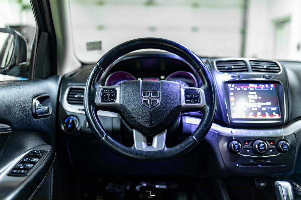 2015 Dodge Journey Crossroad Leather Roof BCam Red Deer AB