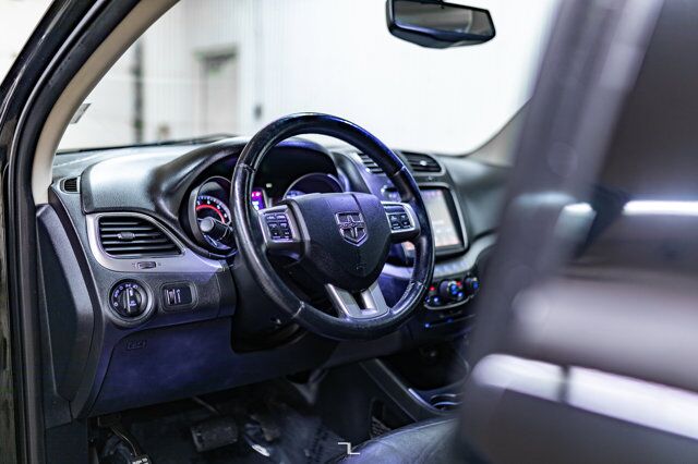 2015 Dodge Journey Crossroad Leather Roof BCam Red Deer AB