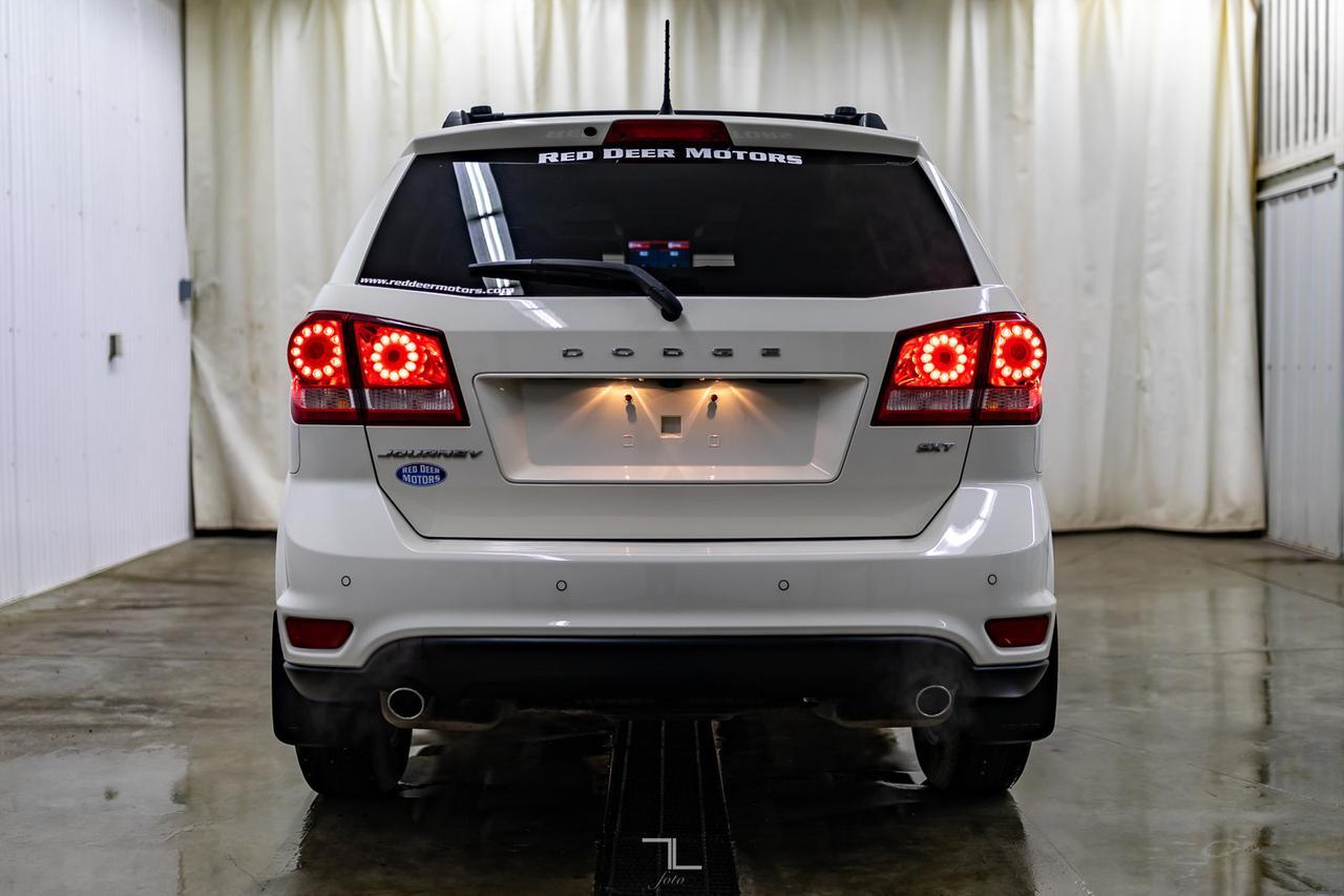 2015 Dodge Journey FWD SXT Roof Nav BCam TV Red Deer AB