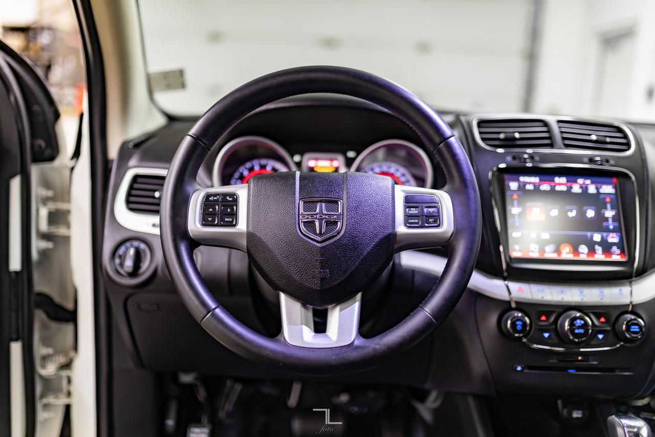 2015 Dodge Journey FWD SXT Roof Nav BCam TV Red Deer AB