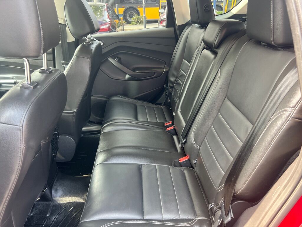 2015 FORD ESCAPE TITANIUM Des Moines WA