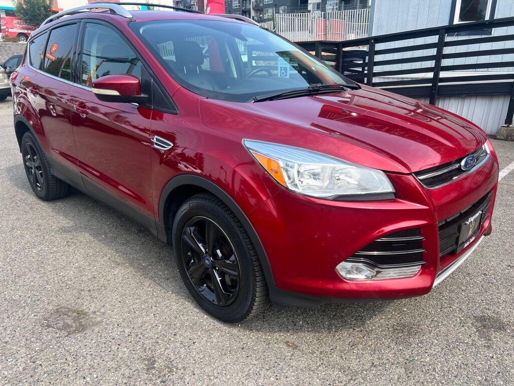 2015 FORD ESCAPE TITANIUM Des Moines WA