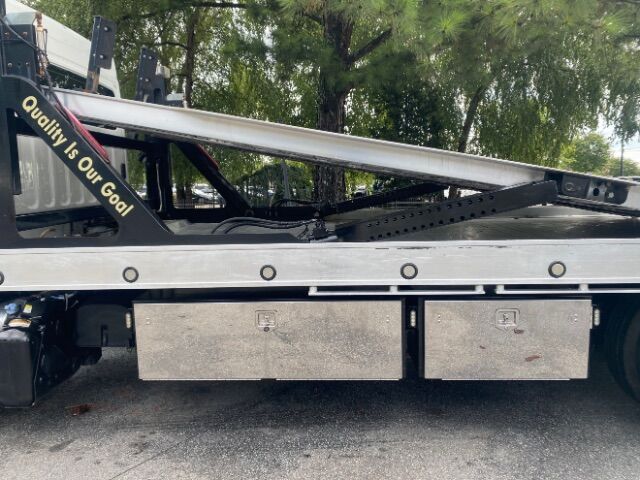 2015 FREIGHTLINER M2 106 MED CAR HAULER Charlotte NC