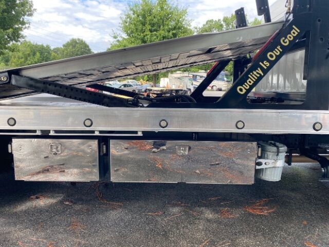 2015 FREIGHTLINER M2 106 MED CAR HAULER Charlotte NC