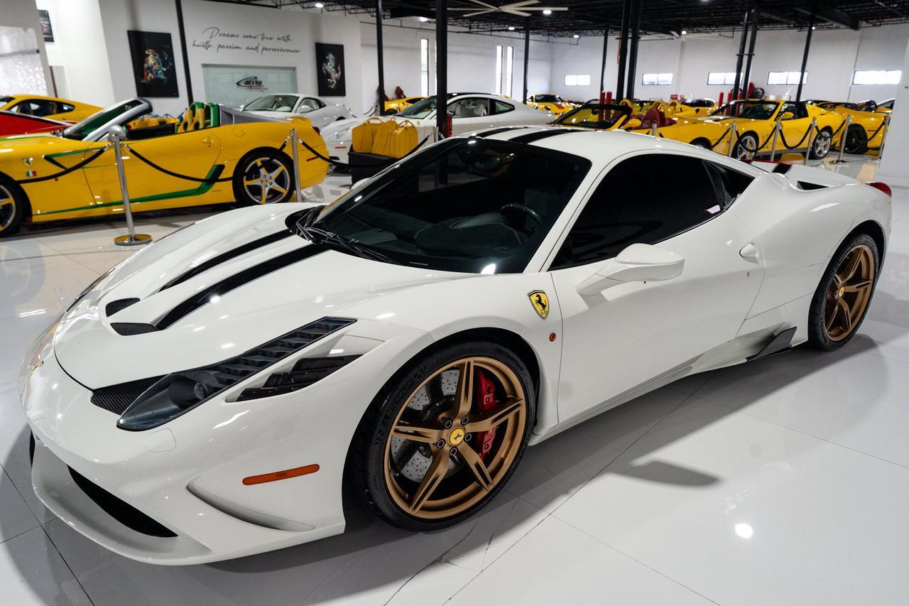 2015 Ferrari 458 Italia Speciale Bianco Avus paint,Alcantara Nero interior,integrated audio,handy fire extinguisher & MORE!! Fort Lauderdale FL