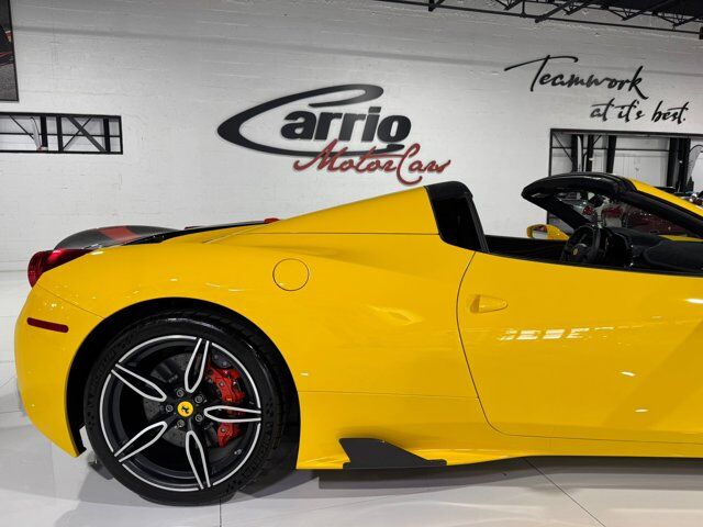 2015 Ferrari 458 Speciale Aperta Giallo Modena paint, painted stripes, Rosso Dino accents AND MUCH MORE!!! Fort Lauderdale FL