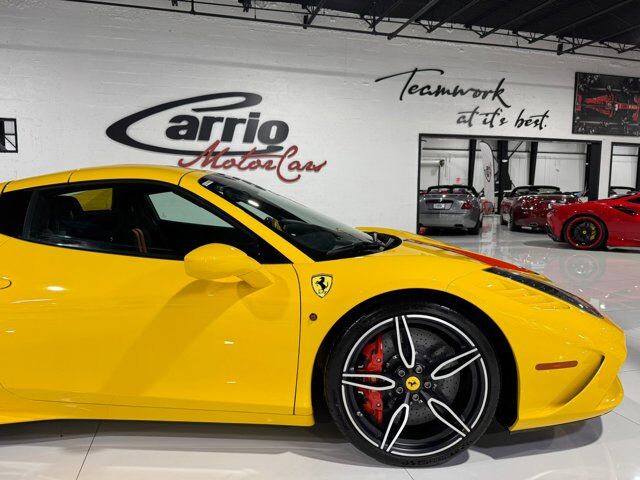 2015 Ferrari 458 Speciale Aperta Giallo Modena paint, painted stripes, Rosso Dino accents AND MUCH MORE!!! Fort Lauderdale FL