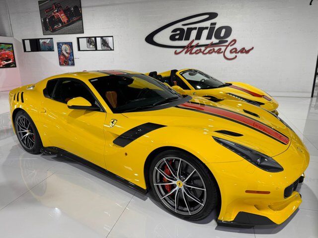 2015 Ferrari 458 Speciale Aperta Giallo Modena paint, painted stripes, Rosso Dino accents AND MUCH MORE!!! Fort Lauderdale FL