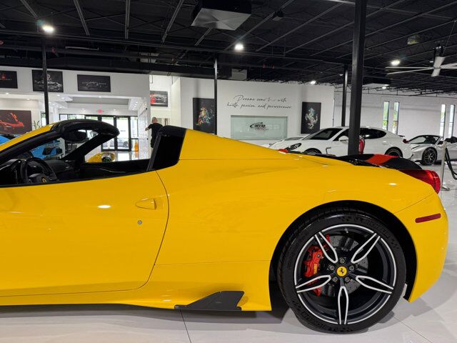 2015 Ferrari 458 Speciale Aperta Giallo Modena paint, painted stripes, Rosso Dino accents AND MUCH MORE!!! Fort Lauderdale FL
