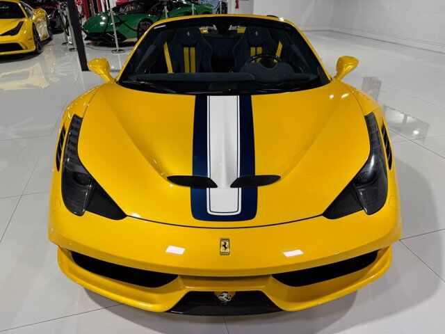2015 Ferrari 458 Speciale Aperta Giallo Triplo Strato paint, livrea Blu Nart, Blu Nart calipers, carbon galore AND MORE!!! Fort Lauderdale FL