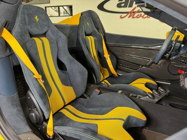2015 Ferrari 458 Speciale Aperta Giallo Triplo Strato paint, livrea Blu Nart, Blu Nart calipers, carbon galore AND MORE!!! Fort Lauderdale FL