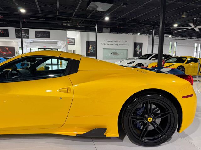 2015 Ferrari 458 Speciale Aperta Giallo Triplo Strato paint, livrea Blu Nart, Blu Nart calipers, carbon galore AND MORE!!! Fort Lauderdale FL