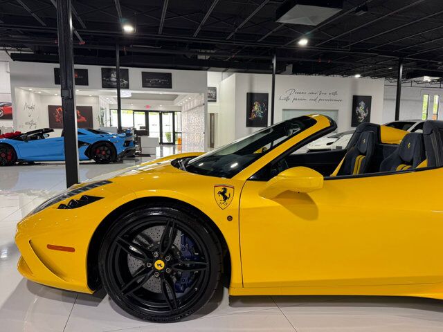 2015 Ferrari 458 Speciale Aperta Giallo Triplo Strato paint, livrea Blu Nart, Blu Nart calipers, carbon galore AND MORE!!! Fort Lauderdale FL