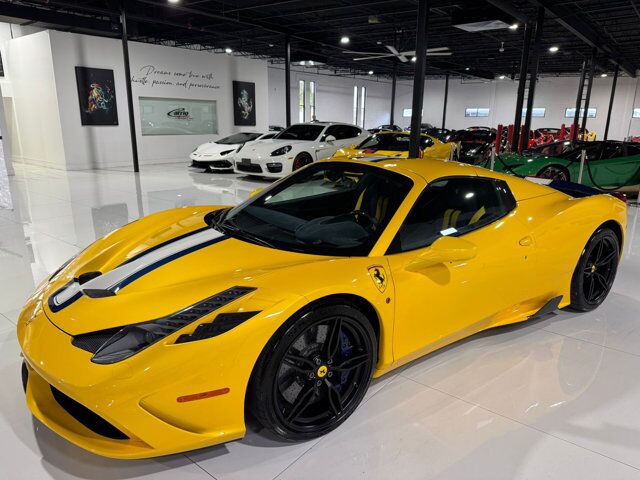 2015 Ferrari 458 Speciale Aperta Giallo Triplo Strato paint, livrea Blu Nart, Blu Nart calipers, carbon galore AND MORE!!! Fort Lauderdale FL