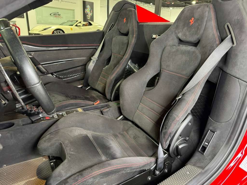 2015 Ferrari 458 Speciale Aperta Rosso Corsa paint, Livrea Nero Stellato, carbon racing seats AND MUCH MORE!!! Fort Lauderdale FL
