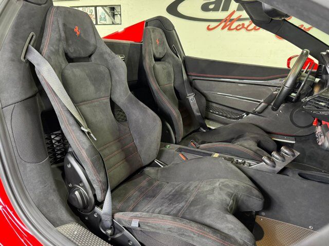 2015 Ferrari 458 Speciale Aperta Rosso Corsa paint, Livrea Nero Stellato, carbon racing seats AND MUCH MORE!!! Fort Lauderdale FL