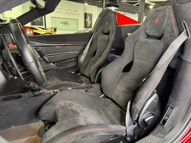2015 Ferrari 458 Speciale Aperta Rosso Corsa paint, Livrea Nero Stellato, carbon racing seats AND MUCH MORE!!! Fort Lauderdale FL
