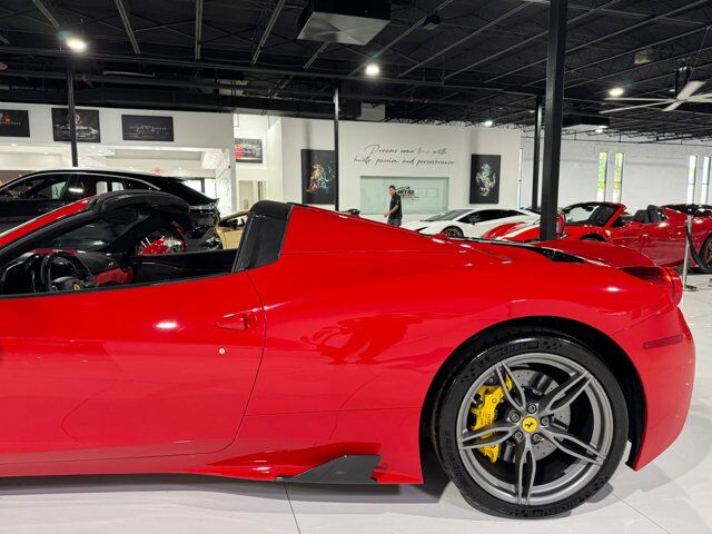 2015 Ferrari 458 Speciale Aperta Rosso Corsa paint, Livrea Nero Stellato, carbon racing seats AND MUCH MORE!!! Fort Lauderdale FL