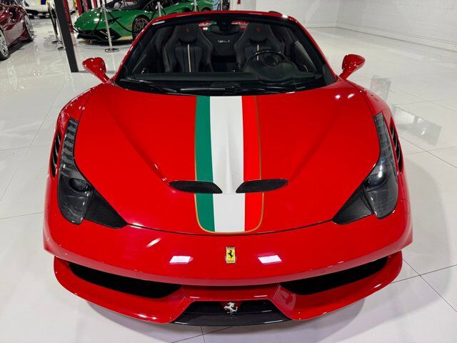 2015 Ferrari 458 Speciale Aperta Rosso Corsa paint, Livrea Tricolore E Oro, carbon racing seats AND MUCH MORE!! Fort Lauderdale FL