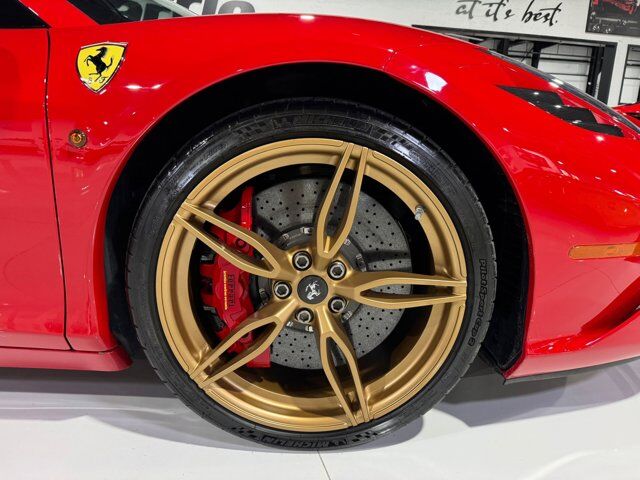 2015 Ferrari 458 Speciale Aperta Rosso Corsa paint, Livrea Tricolore E Oro, carbon racing seats AND MUCH MORE!! Fort Lauderdale FL