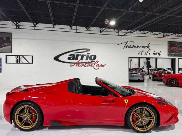 2015 Ferrari 458 Speciale Aperta Rosso Corsa paint, Livrea Tricolore E Oro, carbon racing seats AND MUCH MORE!! Fort Lauderdale FL
