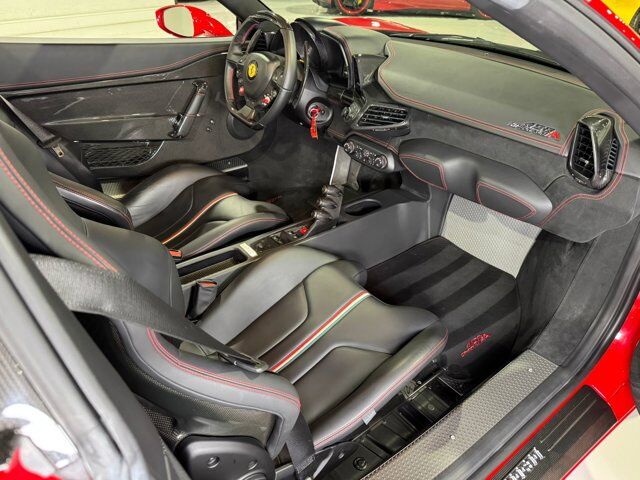 2015 Ferrari 458 Speciale Aperta Rosso Corsa paint, Livrea Tricolore E Oro, carbon racing seats AND MUCH MORE!! Fort Lauderdale FL