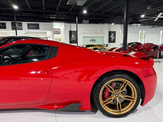 2015 Ferrari 458 Speciale Aperta Rosso Corsa paint, Livrea Tricolore E Oro, carbon racing seats AND MUCH MORE!! Fort Lauderdale FL