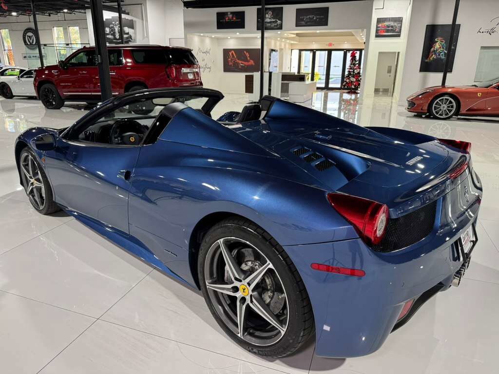 2015 Ferrari 458 Spider Blu Mirabeau paint, JBL Professional audio system, carbon fiber racing seats AND MUCH MORE!! Fort Lauderdale FL