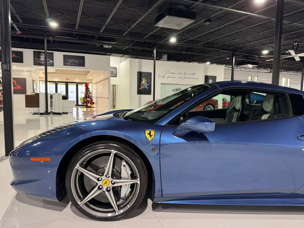 2015 Ferrari 458 Spider Blu Mirabeau paint, JBL Professional audio system, carbon fiber racing seats AND MUCH MORE!! Fort Lauderdale FL