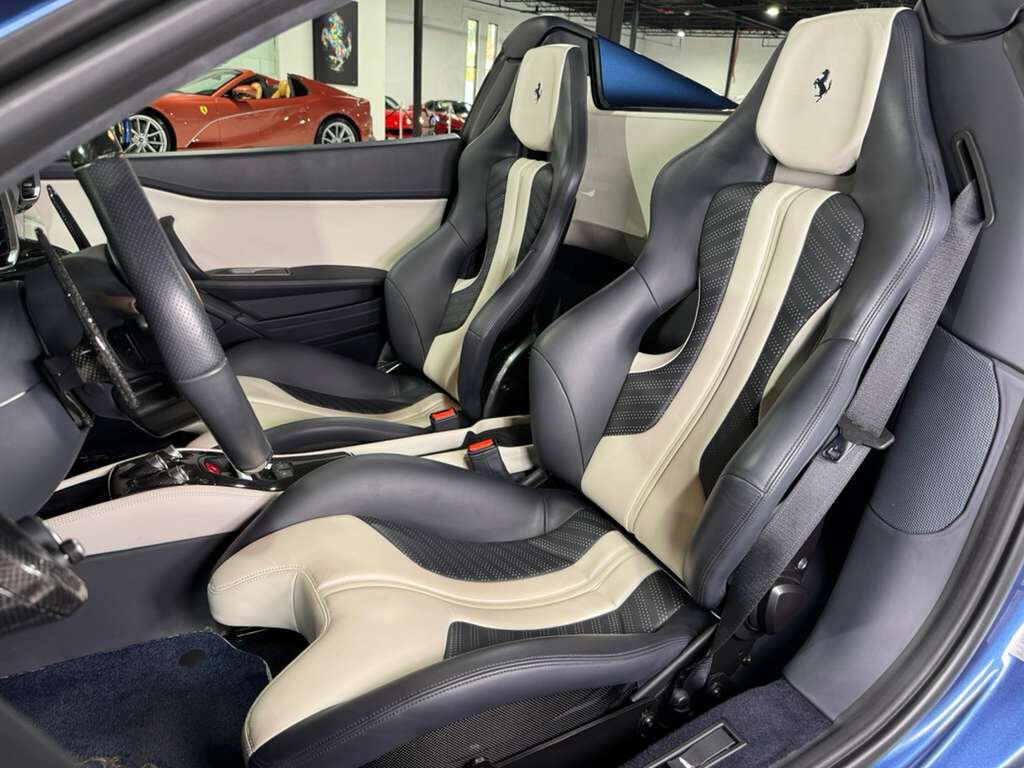 2015 Ferrari 458 Spider Blu Mirabeau paint, JBL Professional audio system, carbon fiber racing seats AND MUCH MORE!! Fort Lauderdale FL