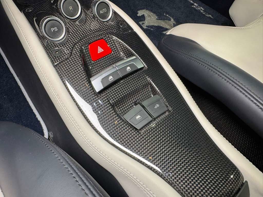 2015 Ferrari 458 Spider Blu Mirabeau paint, JBL Professional audio system, carbon fiber racing seats AND MUCH MORE!! Fort Lauderdale FL