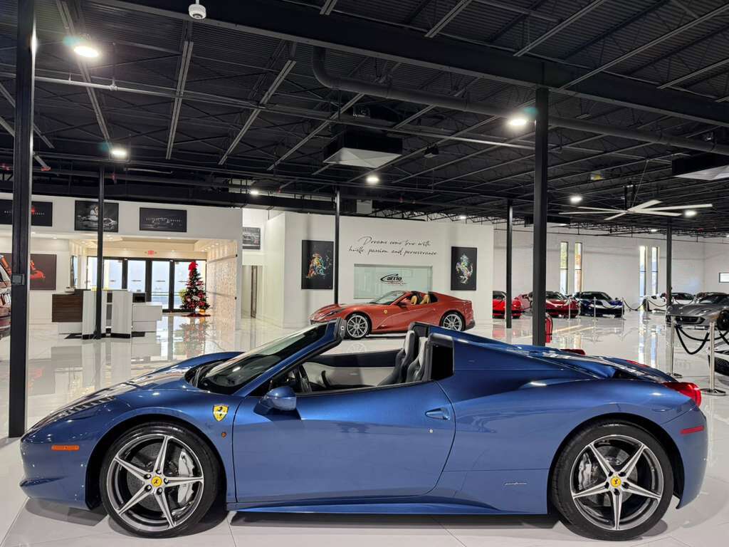 2015 Ferrari 458 Spider Blu Mirabeau paint, JBL Professional audio system, carbon fiber racing seats AND MUCH MORE!! Fort Lauderdale FL