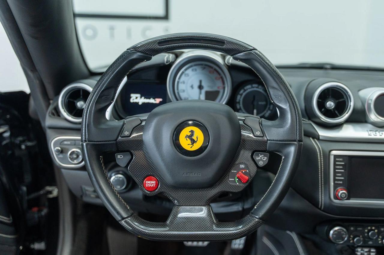 2015 Ferrari California T Convertible 2D St. Louis MO
