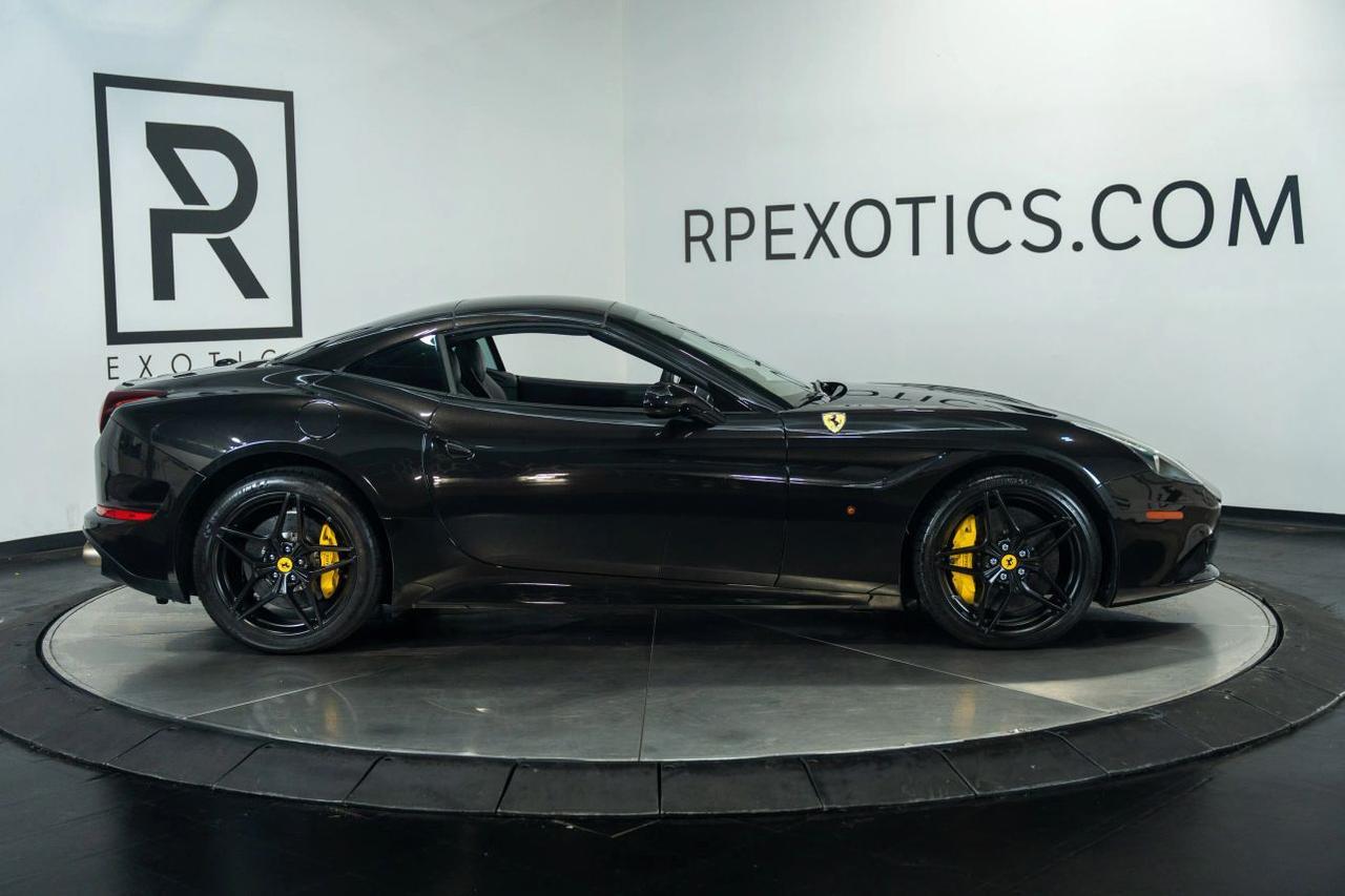 2015 Ferrari California T Convertible 2D St. Louis MO
