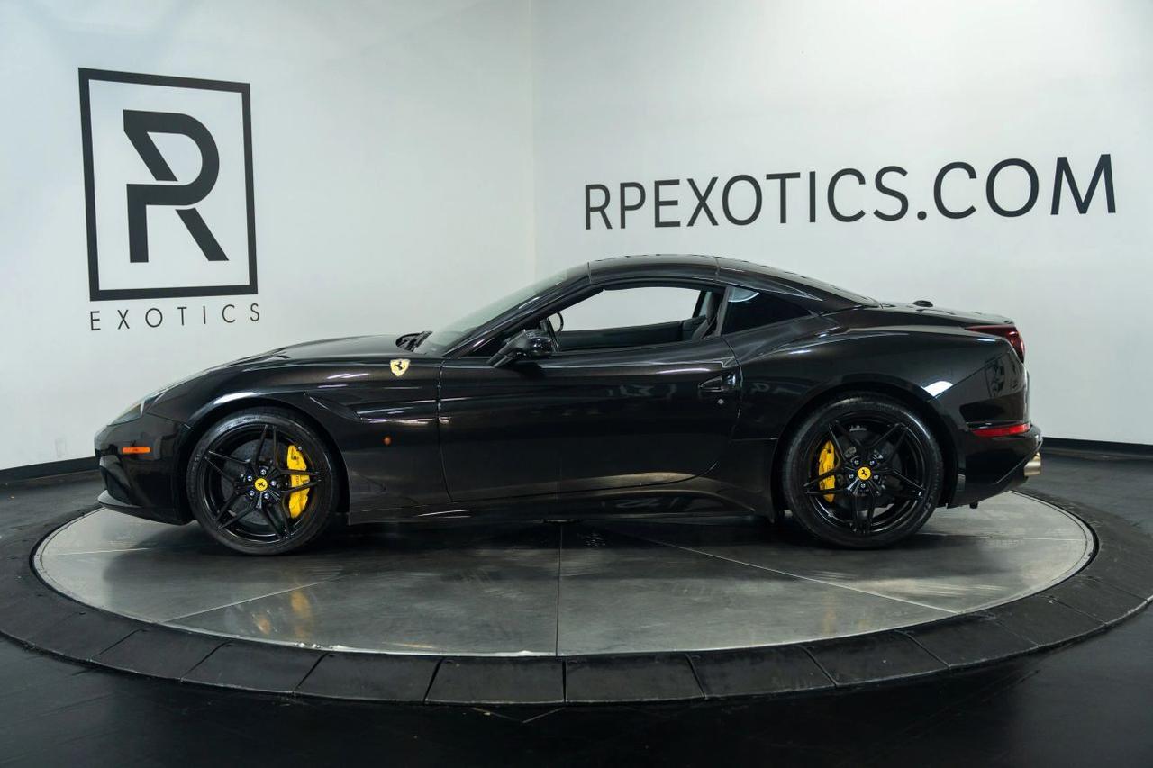 2015 Ferrari California T Convertible 2D St. Louis MO