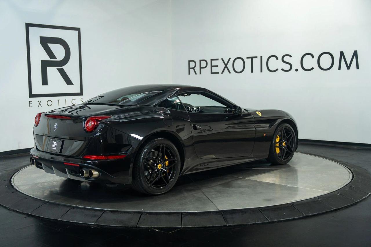2015 Ferrari California T Convertible 2D St. Louis MO