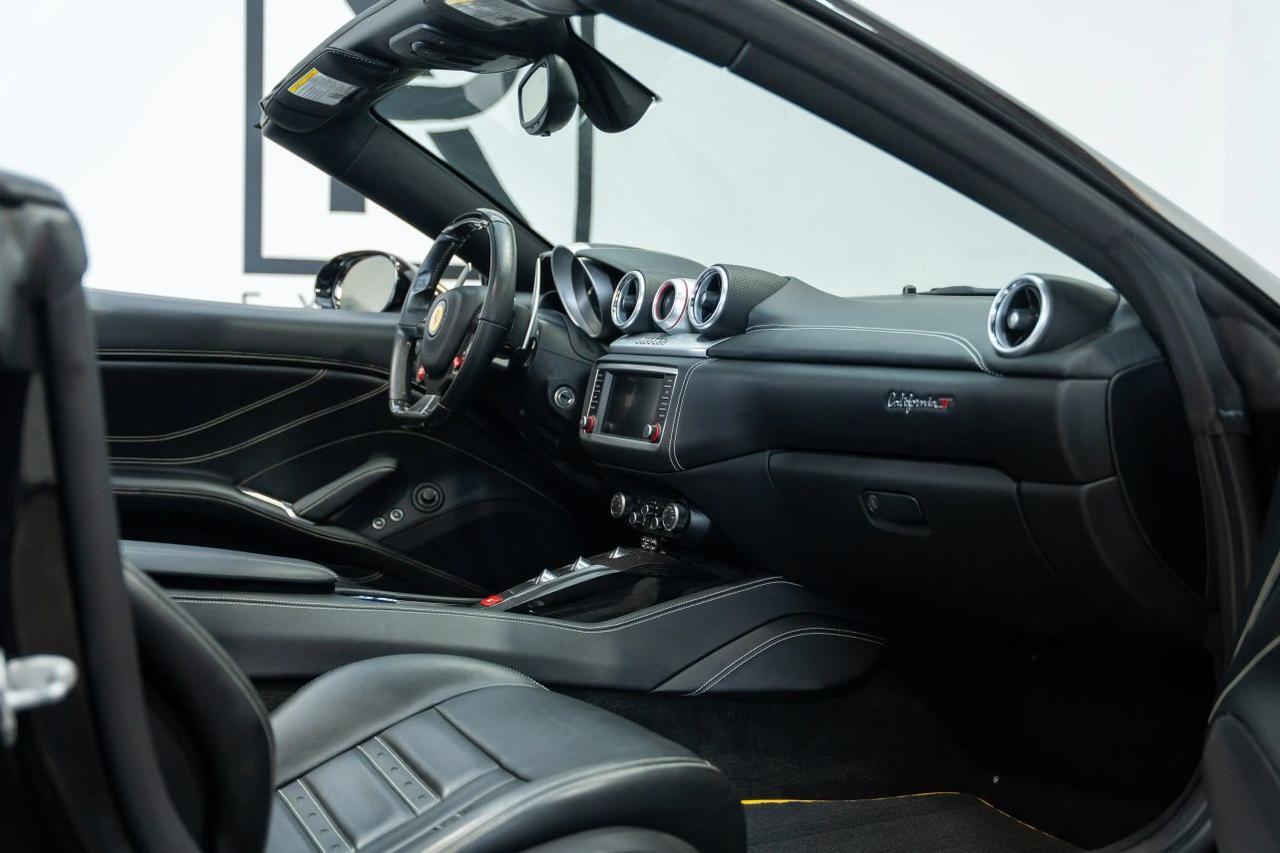 2015 Ferrari California T Convertible 2D St. Louis MO