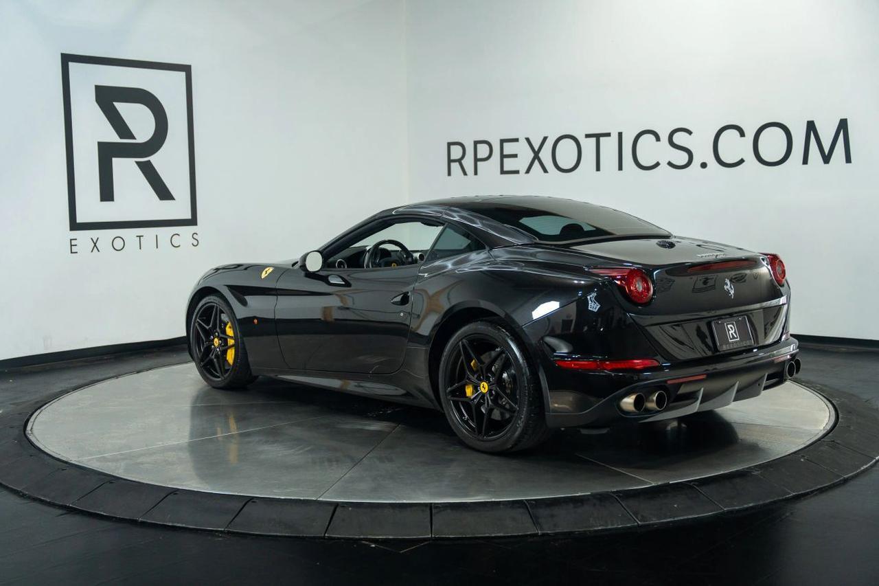 2015 Ferrari California T Convertible 2D St. Louis MO