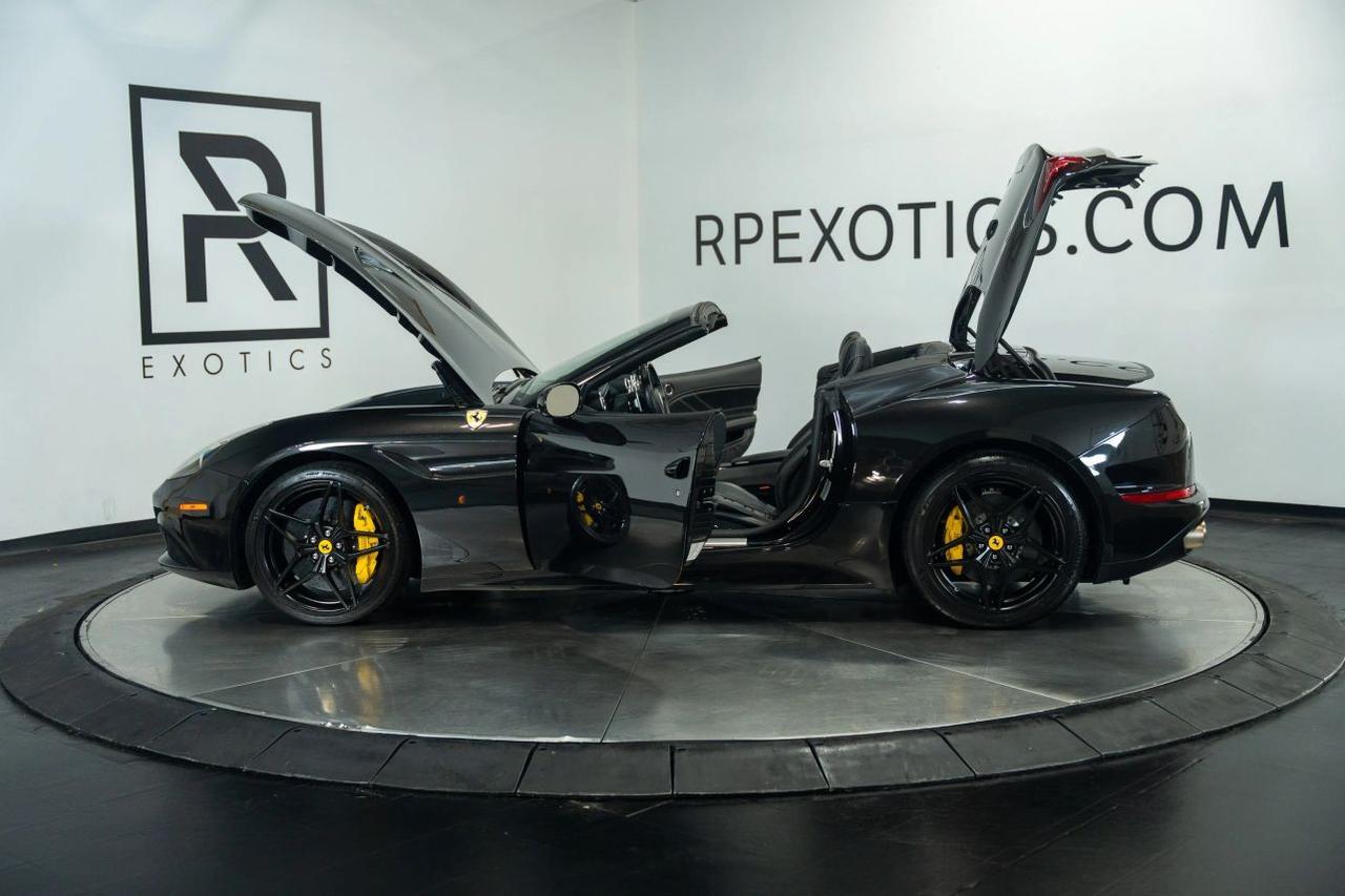 2015 Ferrari California T Convertible 2D St. Louis MO