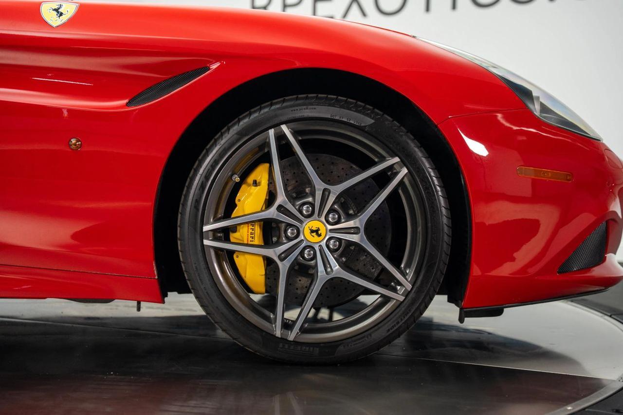 2015 Ferrari California T Convertible 2D St. Louis MO