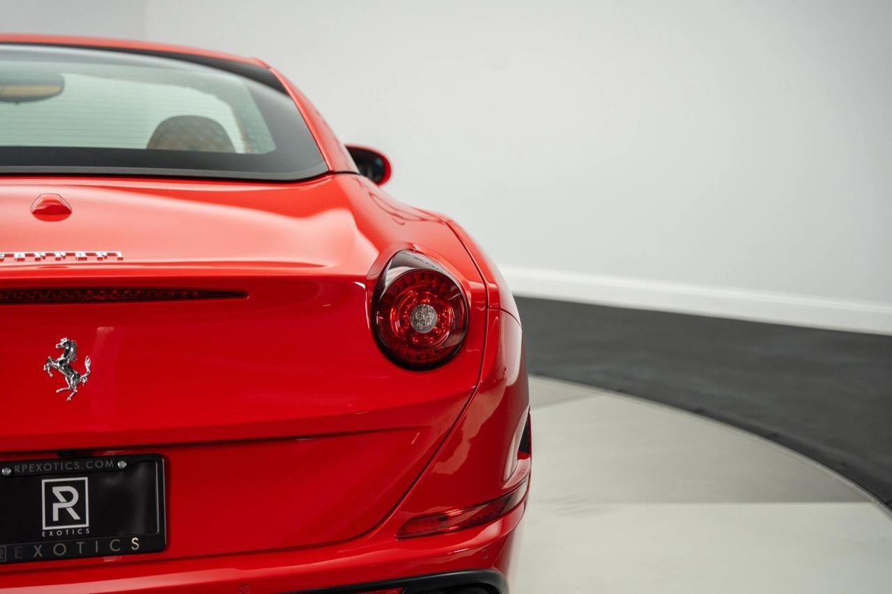 2015 Ferrari California T Convertible 2D St. Louis MO