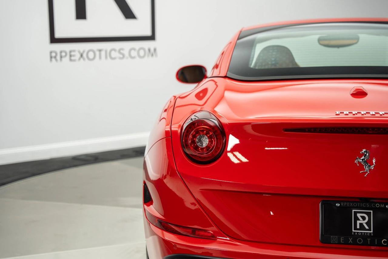 2015 Ferrari California T Convertible 2D St. Louis MO