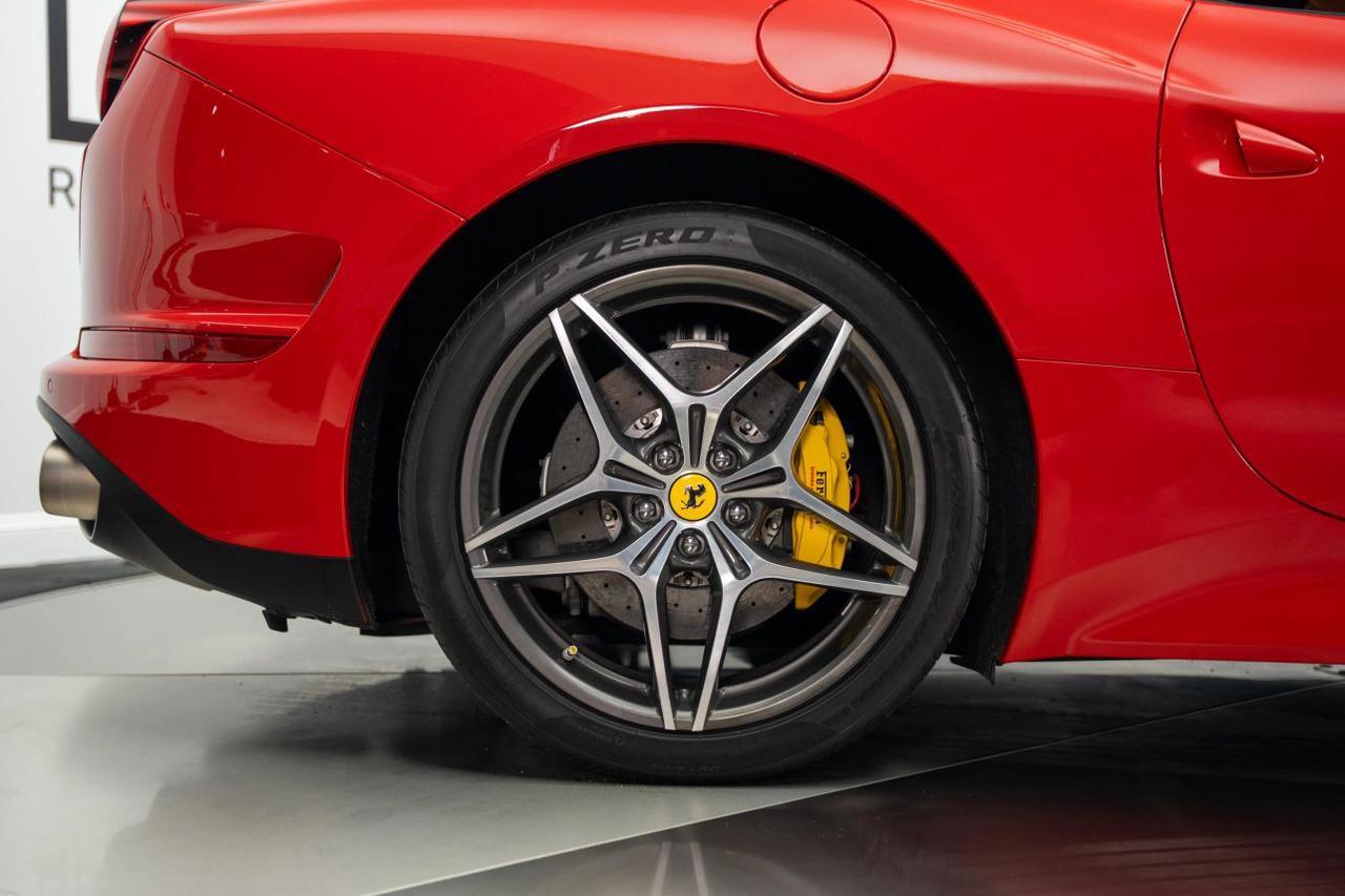 2015 Ferrari California T Convertible 2D St. Louis MO