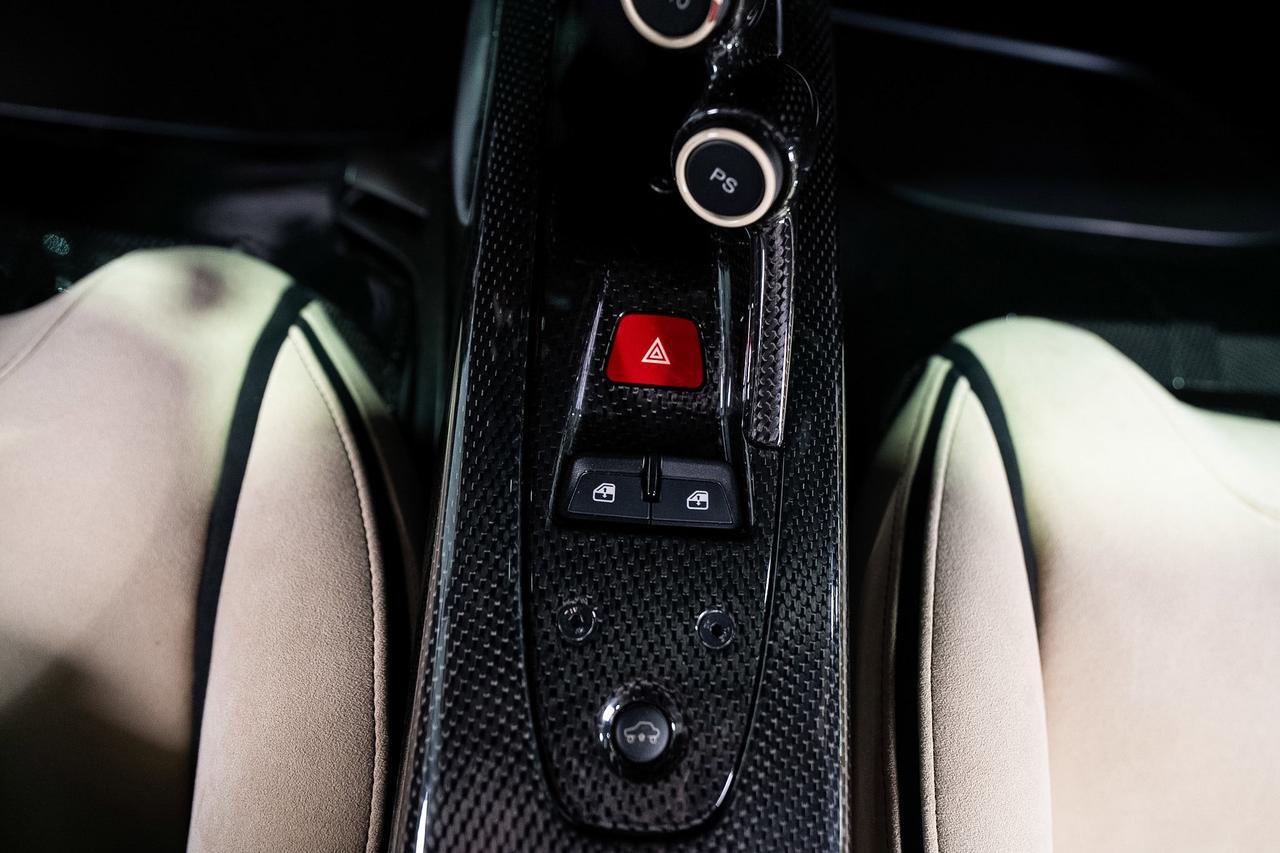 2015 Ferrari LaFerrari ONE-OF-ONE FORMERLY OWNED BY SAMMY HAGAR! Avorio paint, Extra-Range interior, carbon galore & MORE!! Fort Lauderdale FL