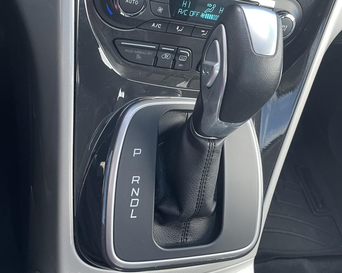 2015 Ford C-MAX Energi SEL Wagon 4D Port Orchard WA