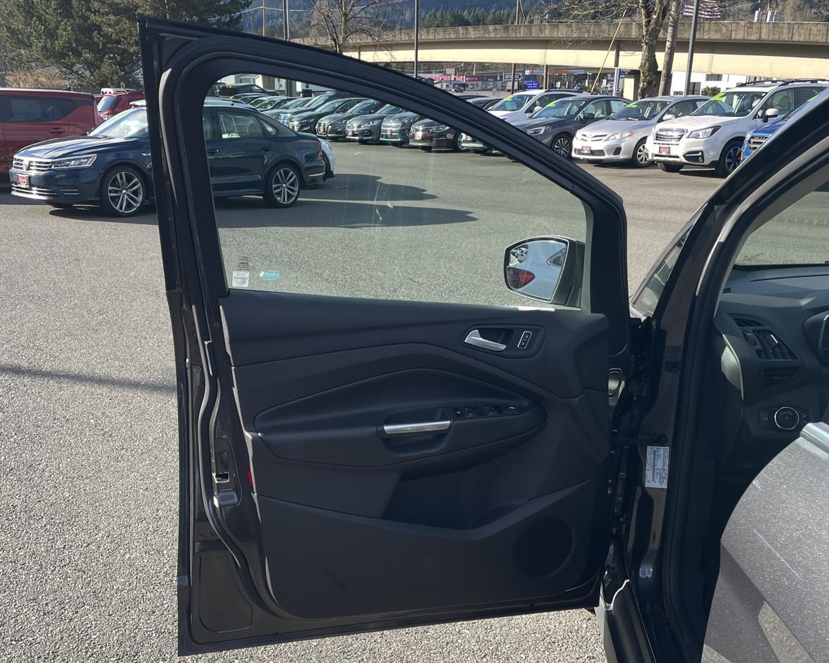 2015 Ford C-MAX Energi SEL Wagon 4D Port Orchard WA